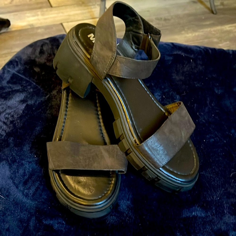 Ladies Mia chunky sandals Size 9